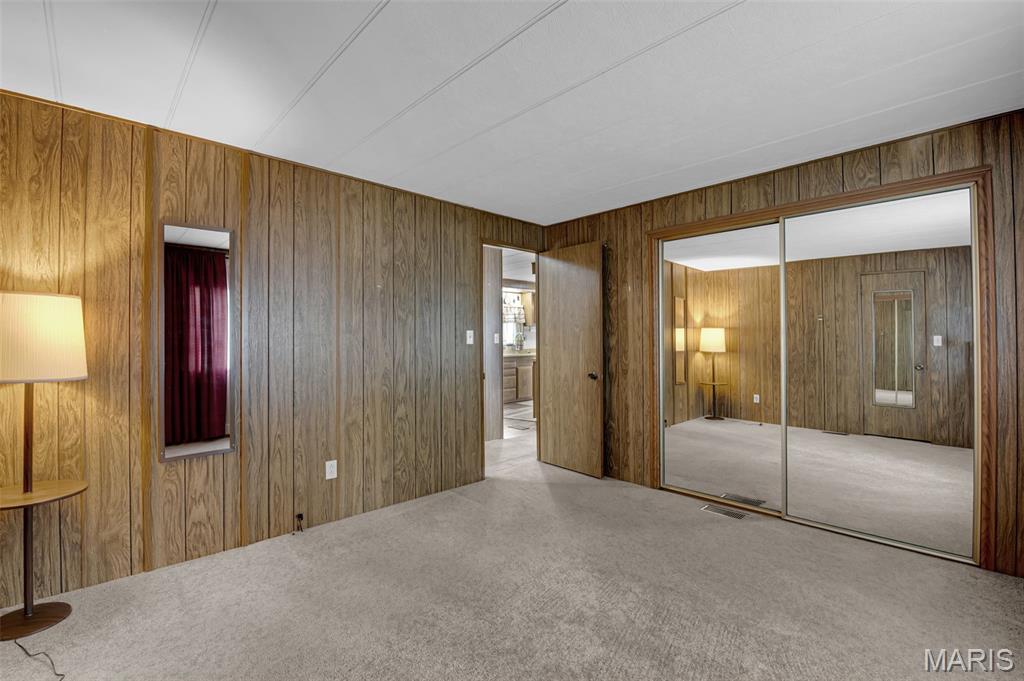 19695 Laverne Drive Property Photo 11