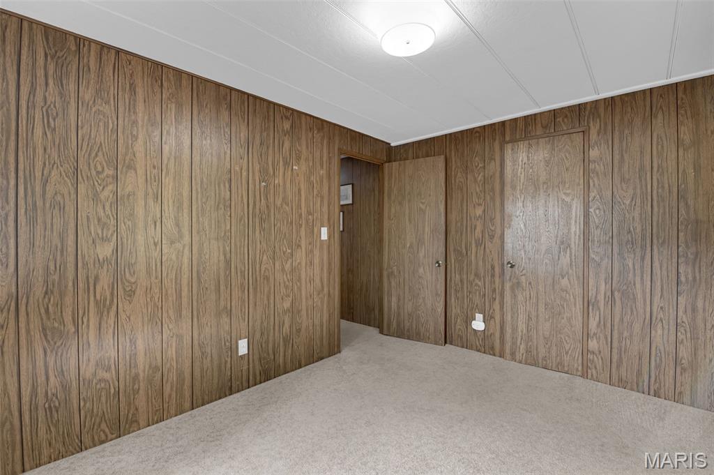 19695 Laverne Drive Property Photo 14
