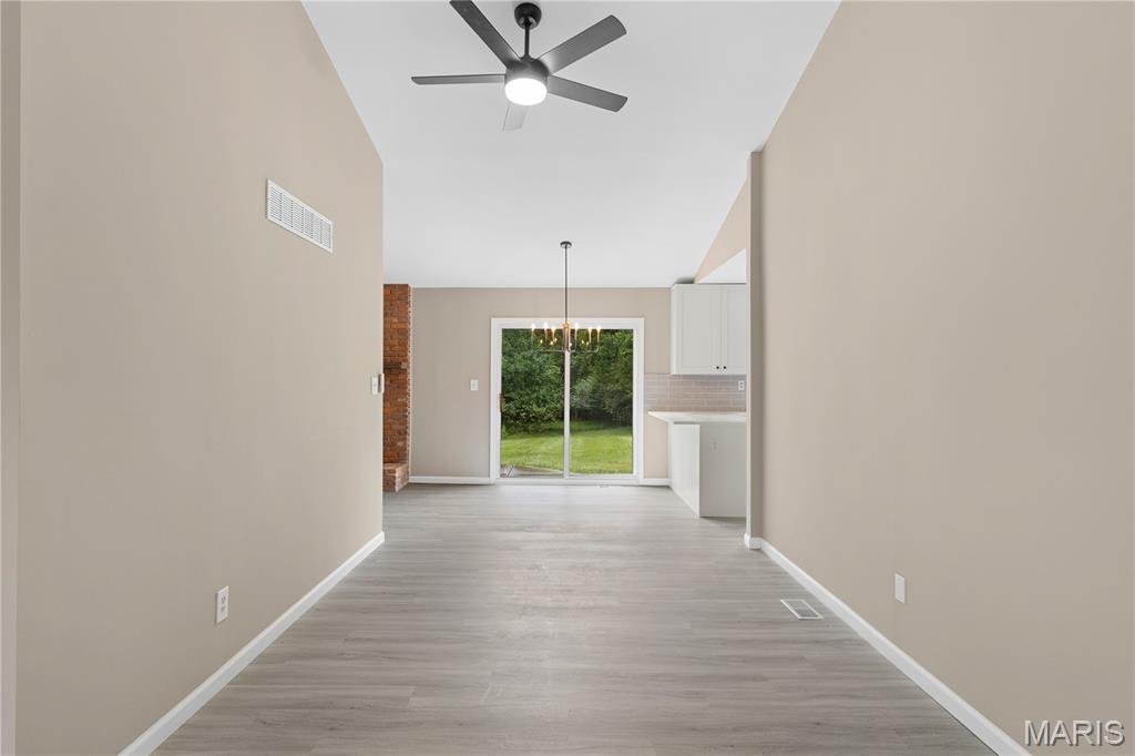 15391 Highcroft Drive Property Photo 6