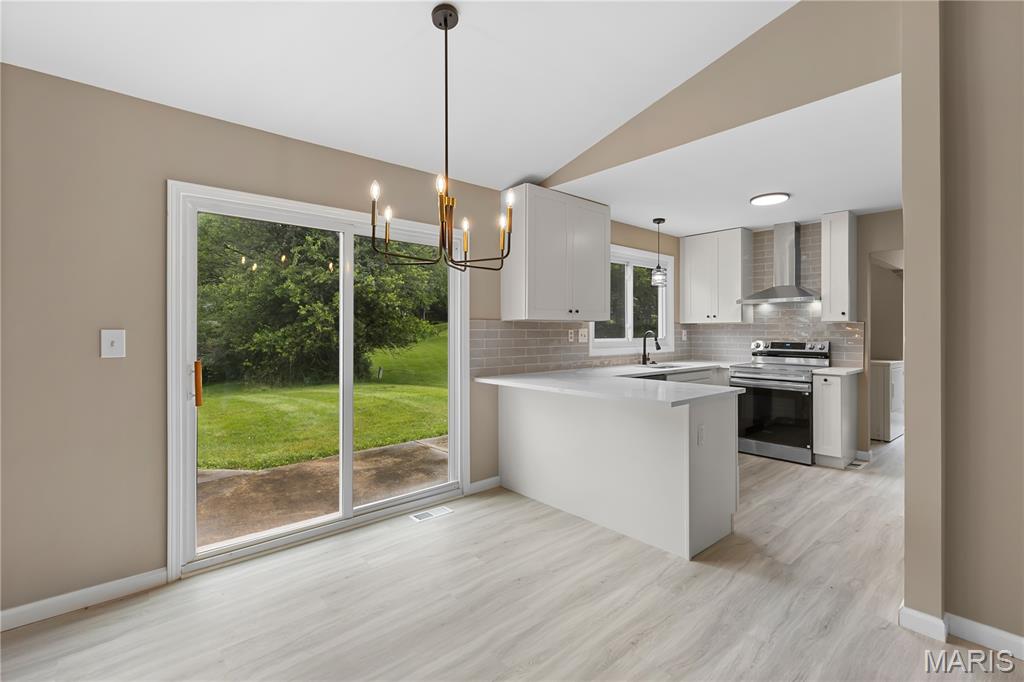 15391 Highcroft Drive Property Photo 8