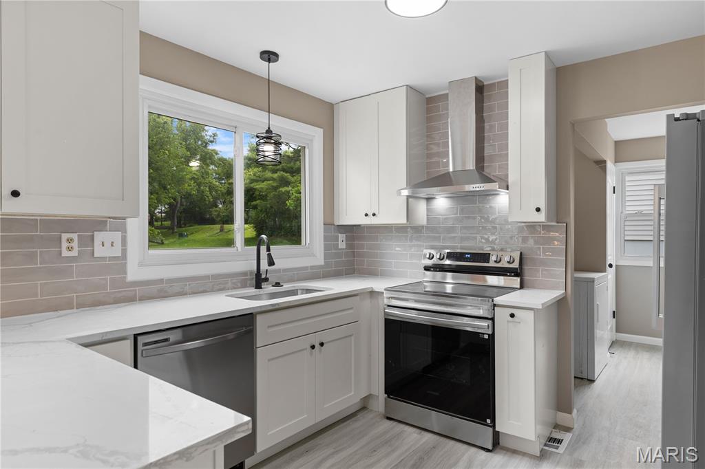 15391 Highcroft Drive Property Photo 11