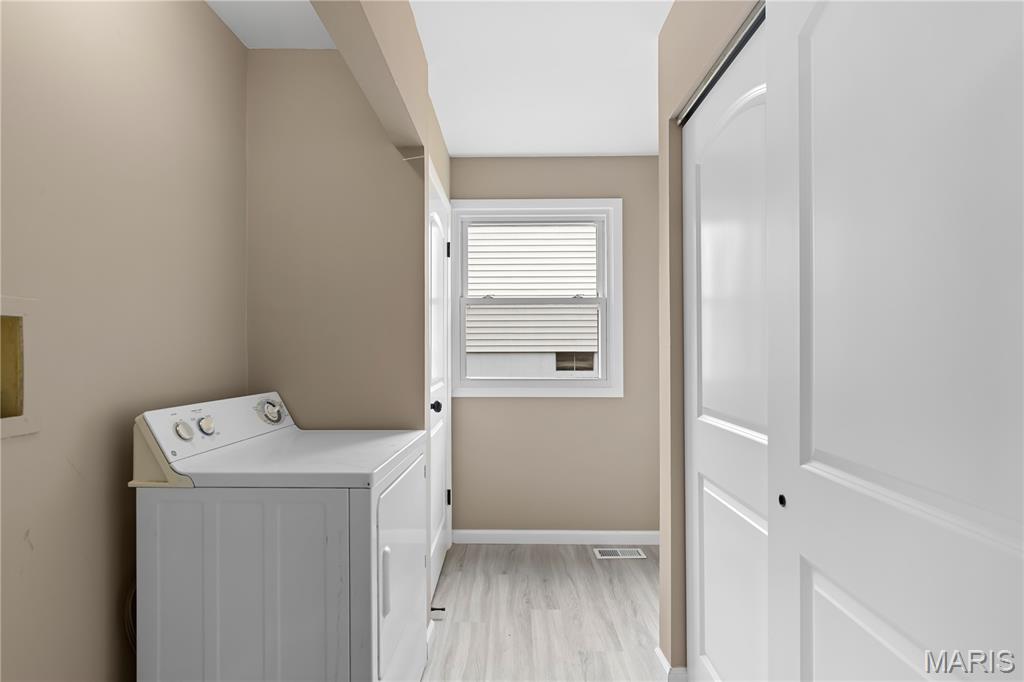 15391 Highcroft Drive Property Photo 12