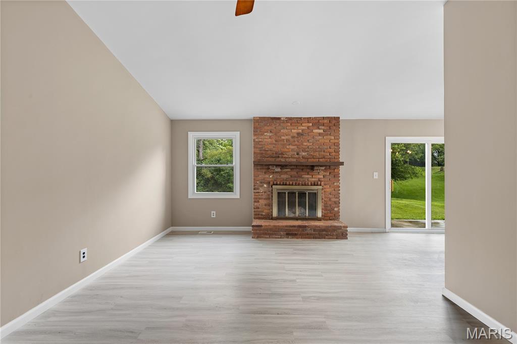 15391 Highcroft Drive Property Photo 14