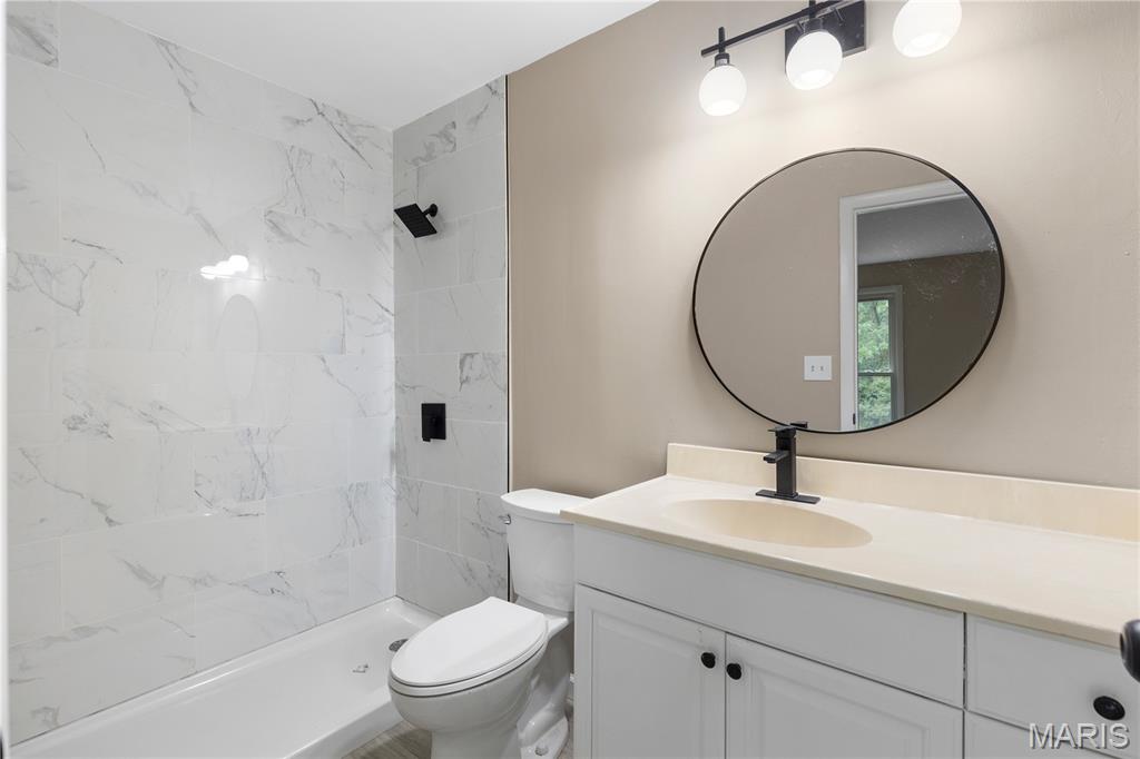 15391 Highcroft Drive Property Photo 22