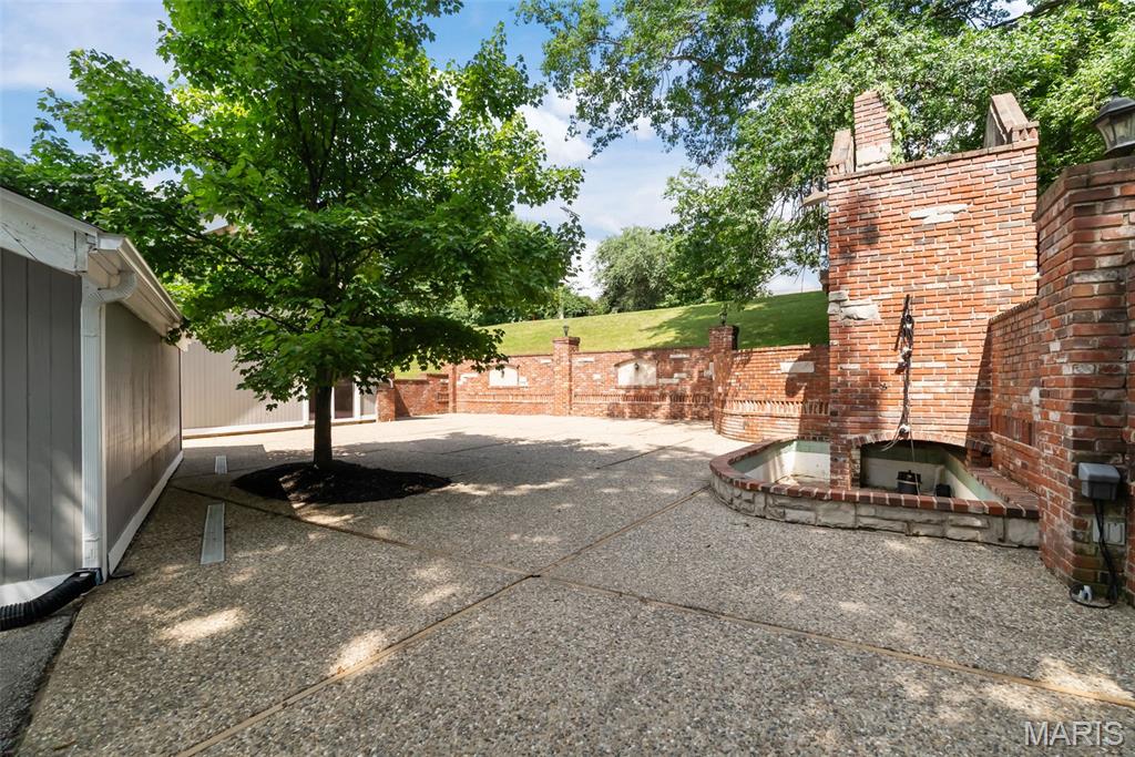 404 Applestone Drive Property Photo 8