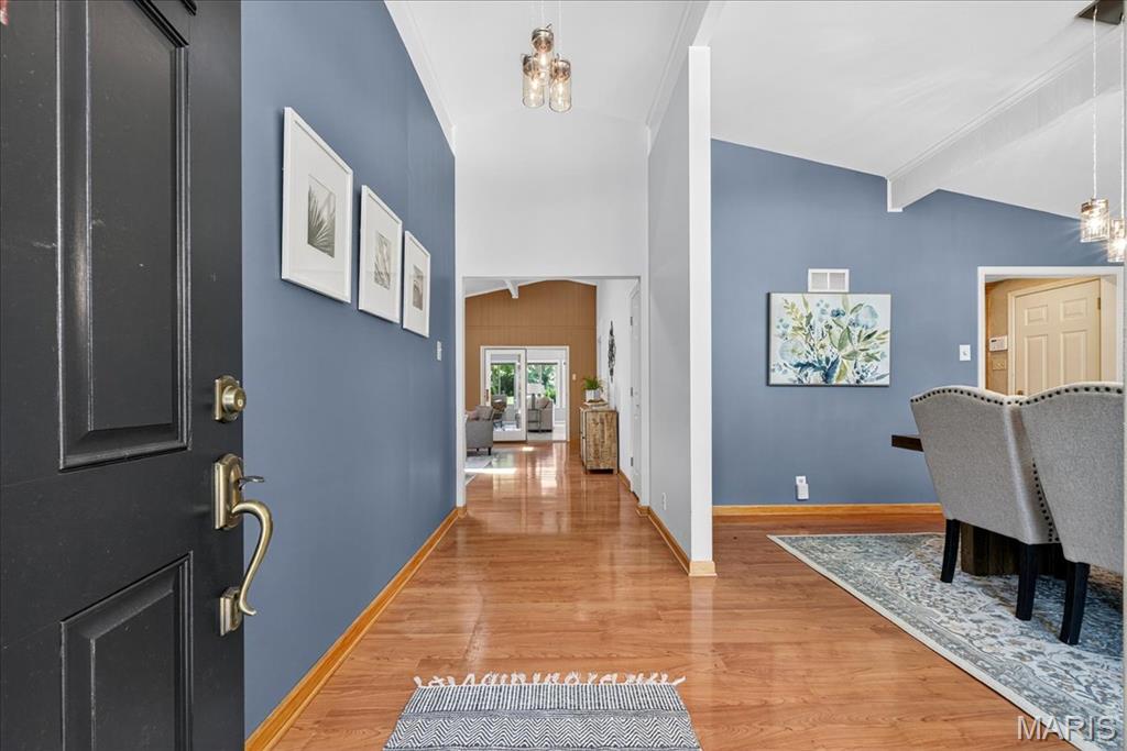 34 Oakland Hills Drive Property Photo 3
