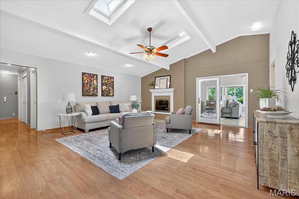 34 Oakland Hills Drive Property Photo 8