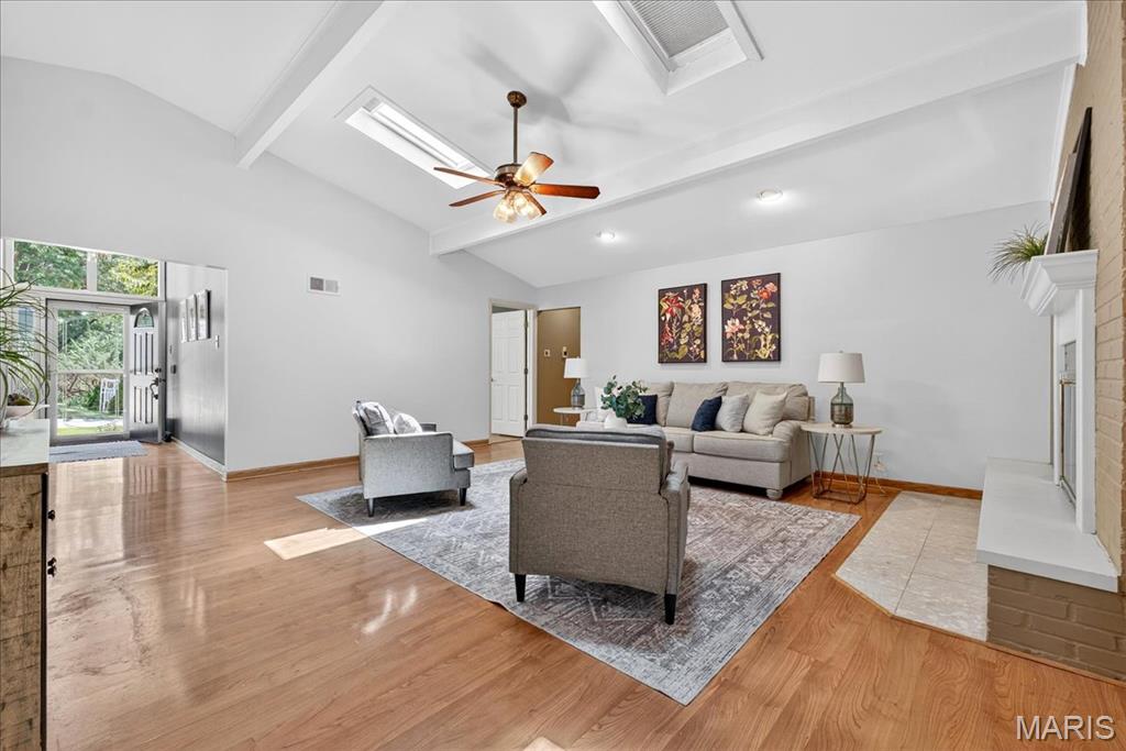 34 Oakland Hills Drive Property Photo 10
