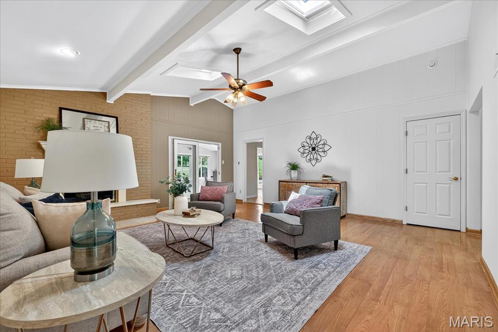 34 Oakland Hills Drive Property Photo 11