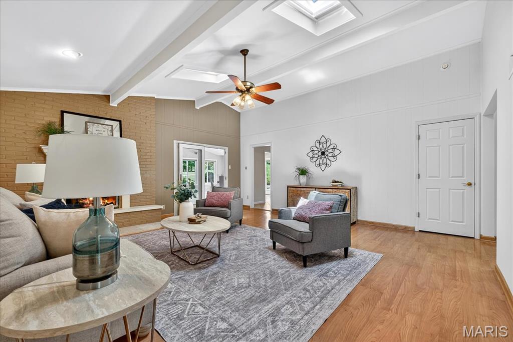 34 Oakland Hills Drive Property Photo 12