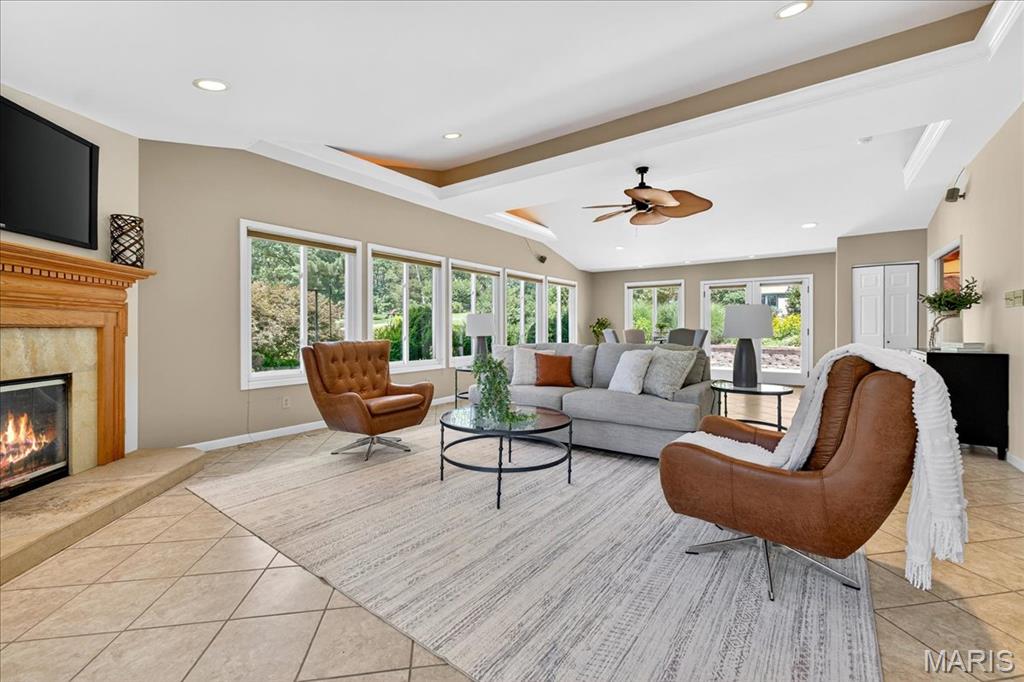 34 Oakland Hills Drive Property Photo 16