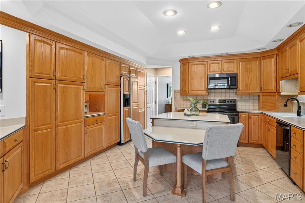 34 Oakland Hills Drive Property Photo 22
