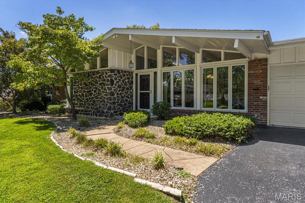 34 Oakland Hills Drive Property Photo 56