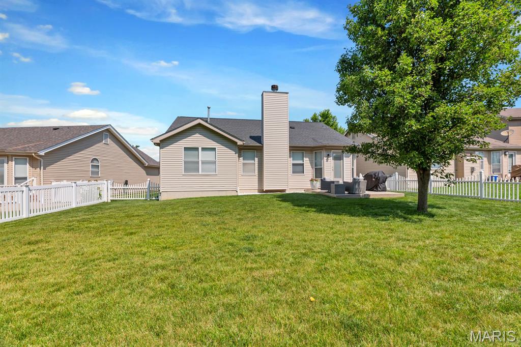 256 Spring Borough Drive Property Photo 8