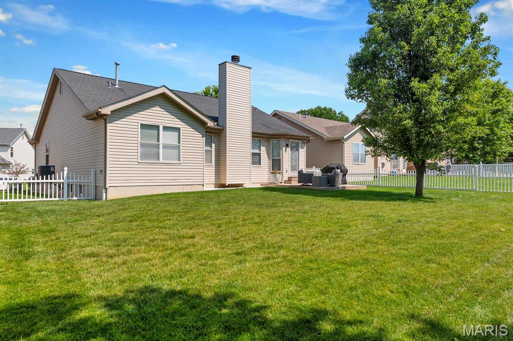 256 Spring Borough Drive Property Photo 10