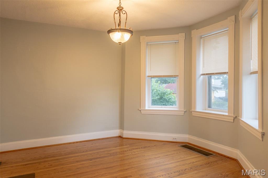 3216 S Big Bend Boulevard Property Photo 16
