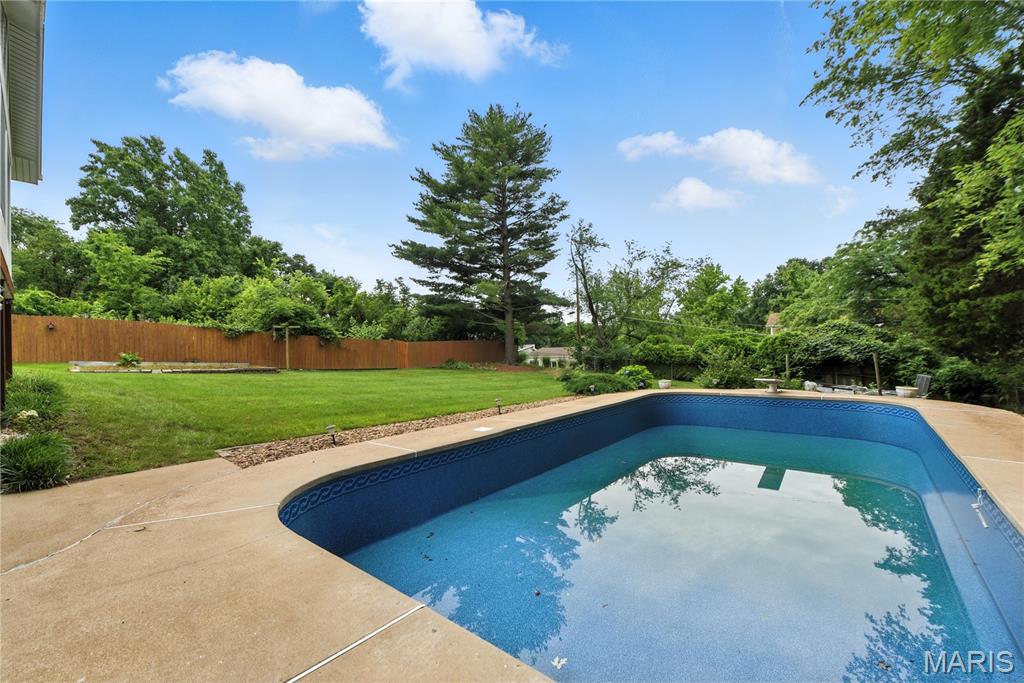 700 Boleyn Place Property Photo 24