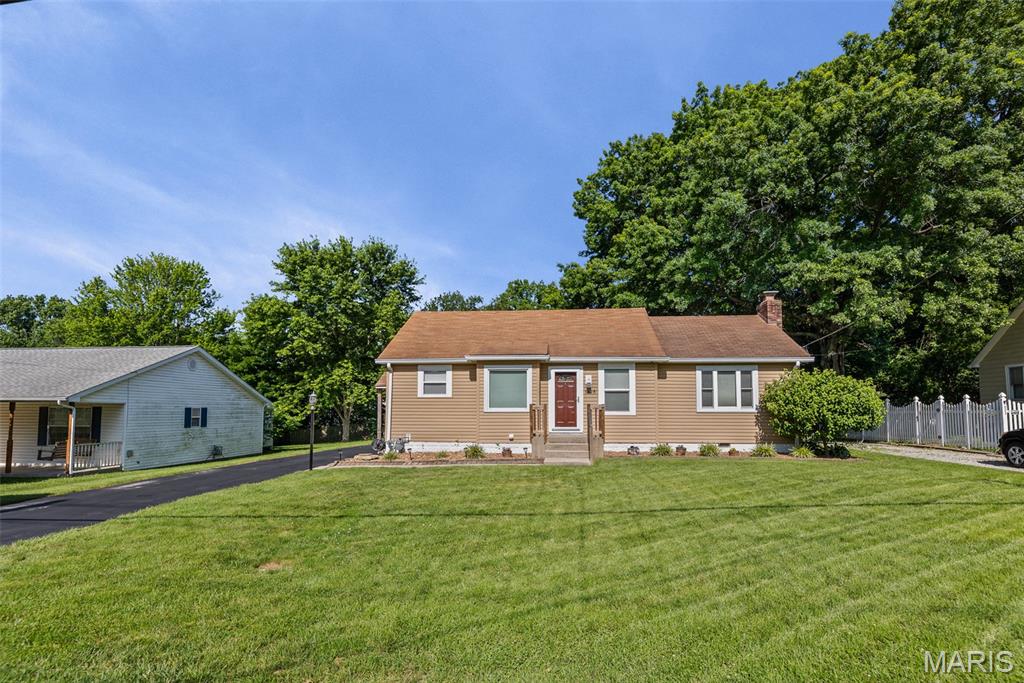 1425 Kinsella Avenue Property Photo 1
