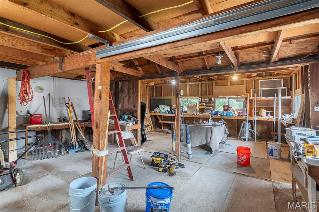 823 N Harrison Avenue Property Photo 35