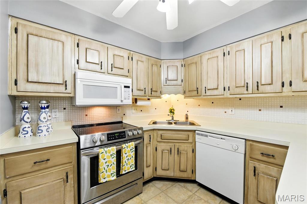10069 N Bunker Hill Drive A Property Photo 10