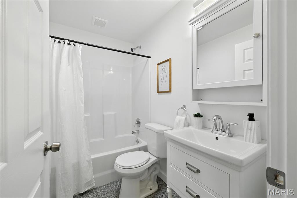9441 Ridge Avenue Property Photo 21