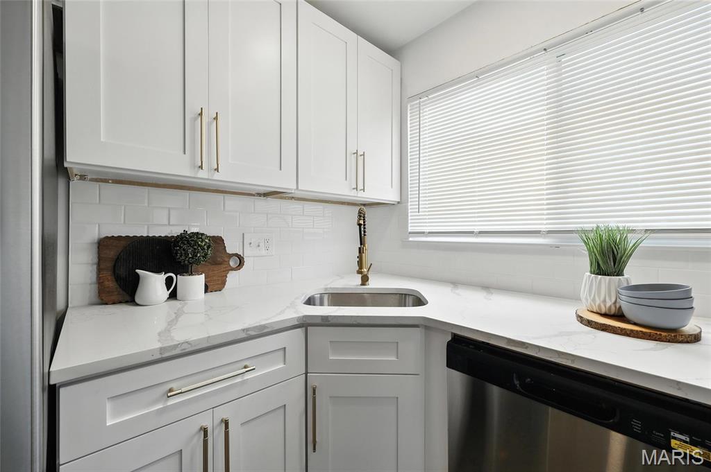 9441 Ridge Avenue Property Photo 25