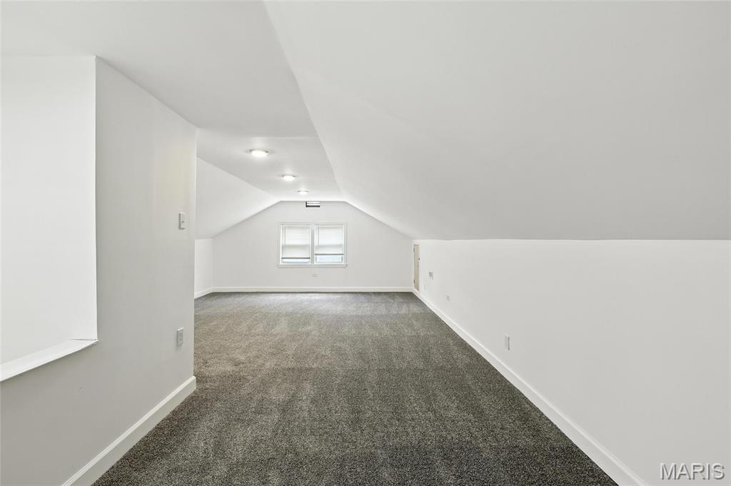 9441 Ridge Avenue Property Photo 34
