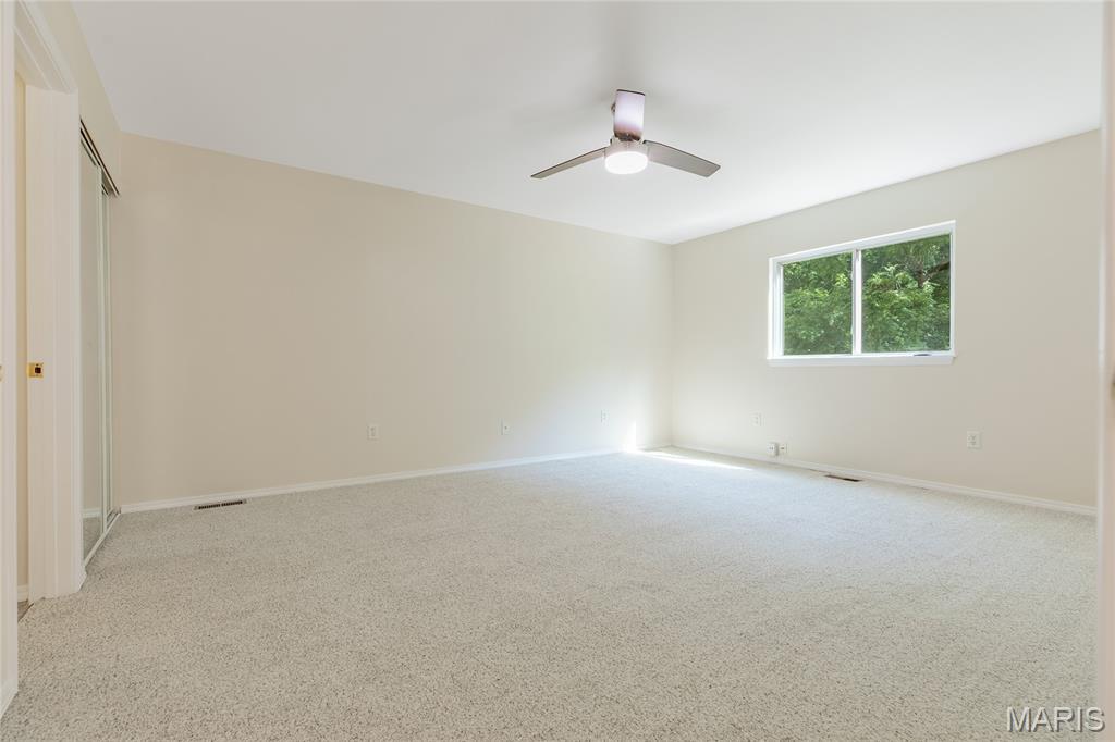 1209 Woodcrest Lane Property Photo 10