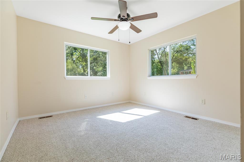 1209 Woodcrest Lane Property Photo 14