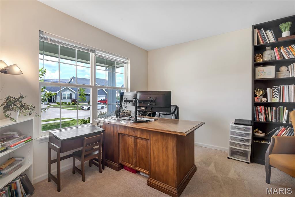 516 Gaslite Drive Property Photo 8