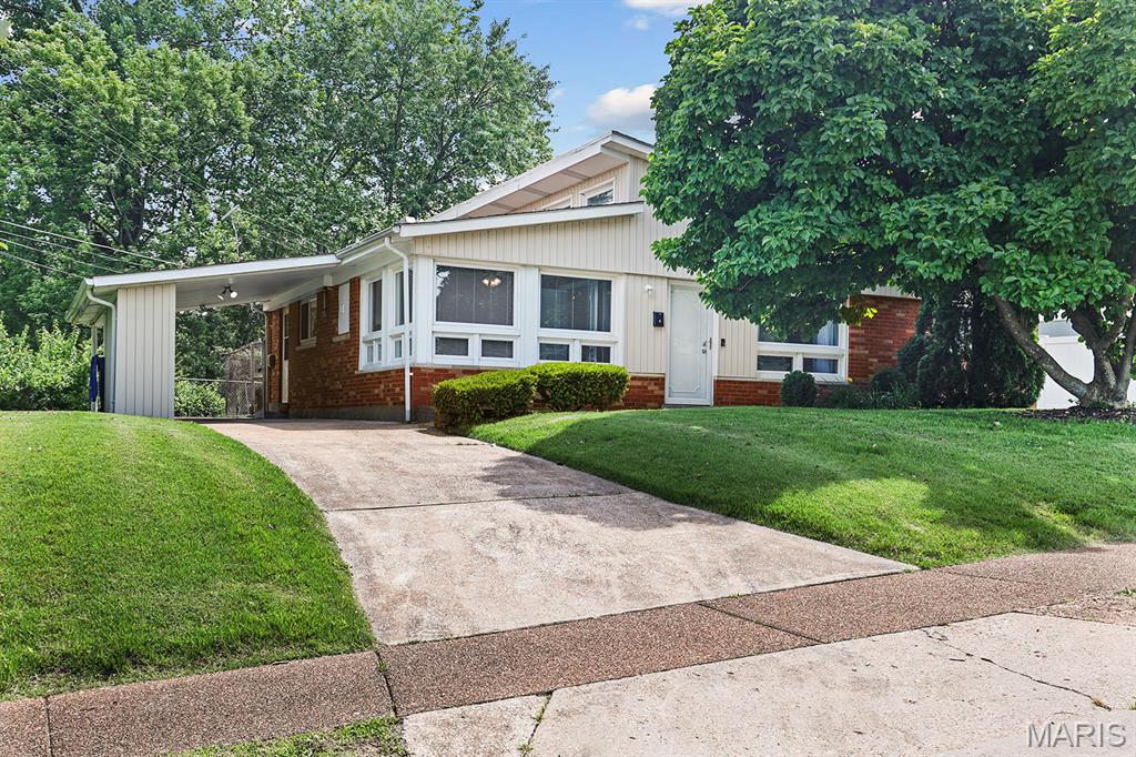 7944 Westover Place Property Photo 1