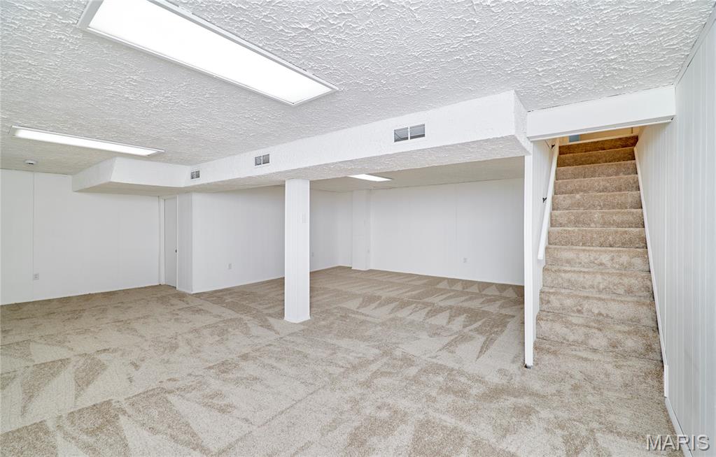 2274 Westglen Park Drive Property Photo 16