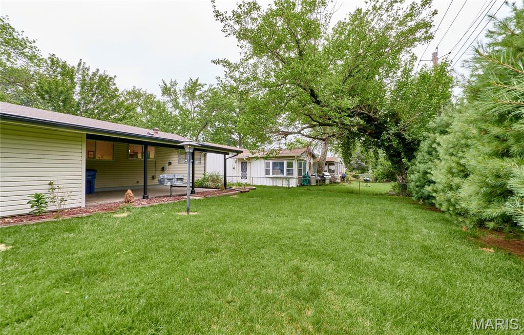 2274 Westglen Park Drive Property Photo 20