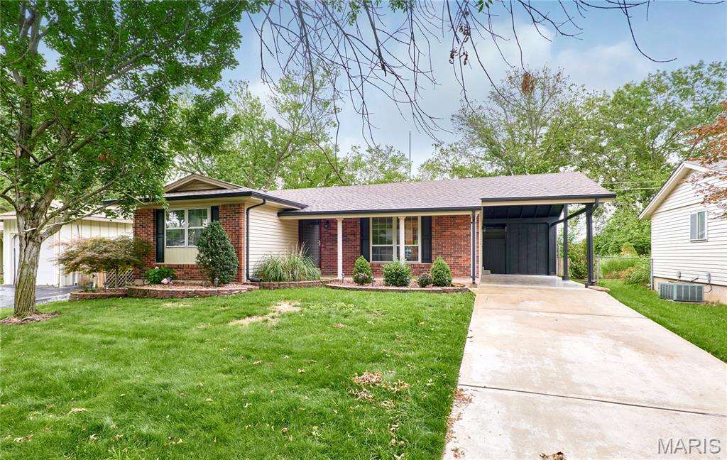 2274 Westglen Park Drive Property Photo 21