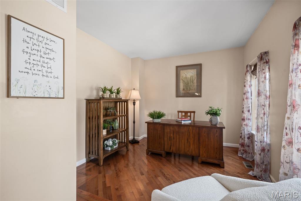 17211 Windsor Crest Boulevard Property Photo 3