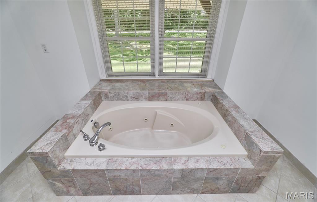 271 Westwood Trail Property Photo 40