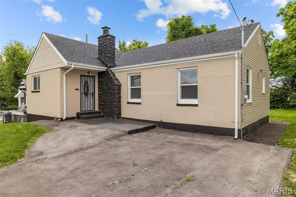 5207 Hamilton Avenue Property Photo 1