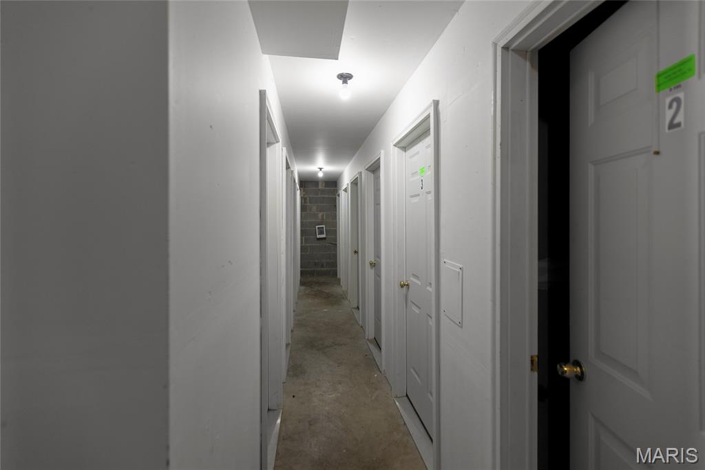 1943 Greenpoint Drive 302 Property Photo 14