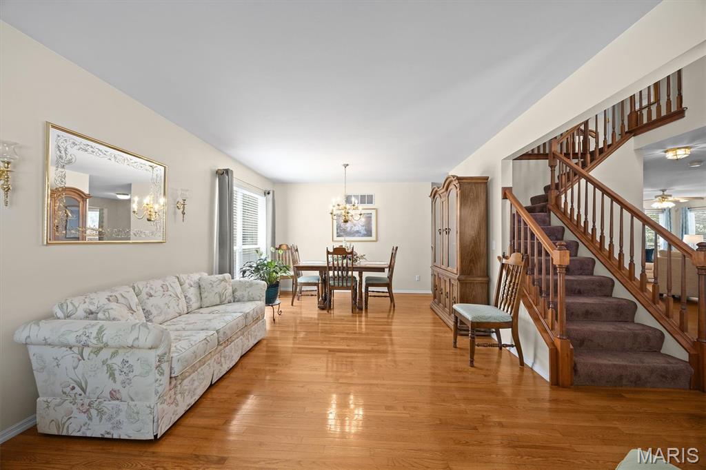 211 Sheffield Court Property Photo 4