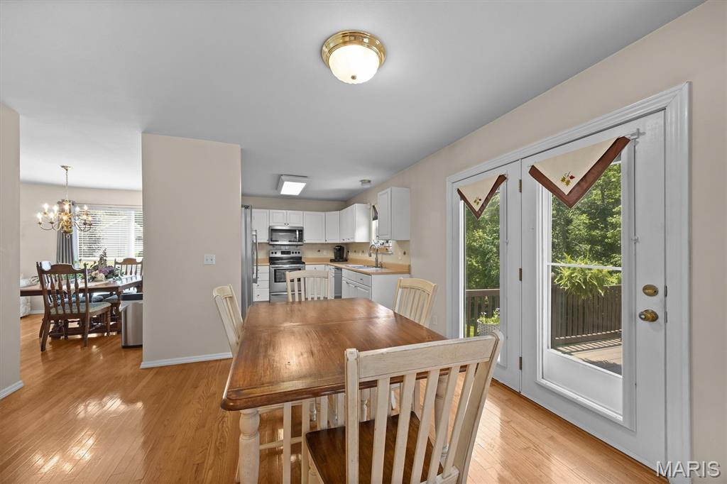 211 Sheffield Court Property Photo 12