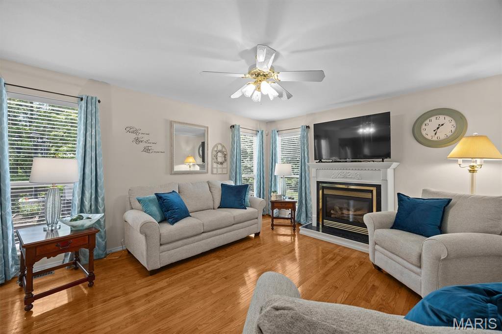 211 Sheffield Court Property Photo 14