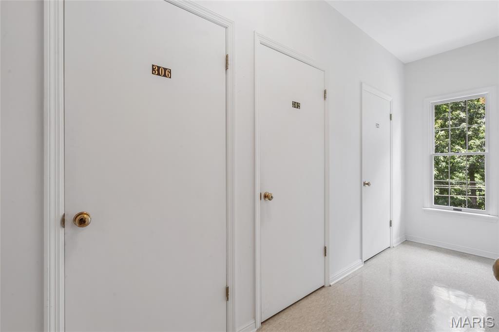 208 Ambridge Court 302 Property Photo 40