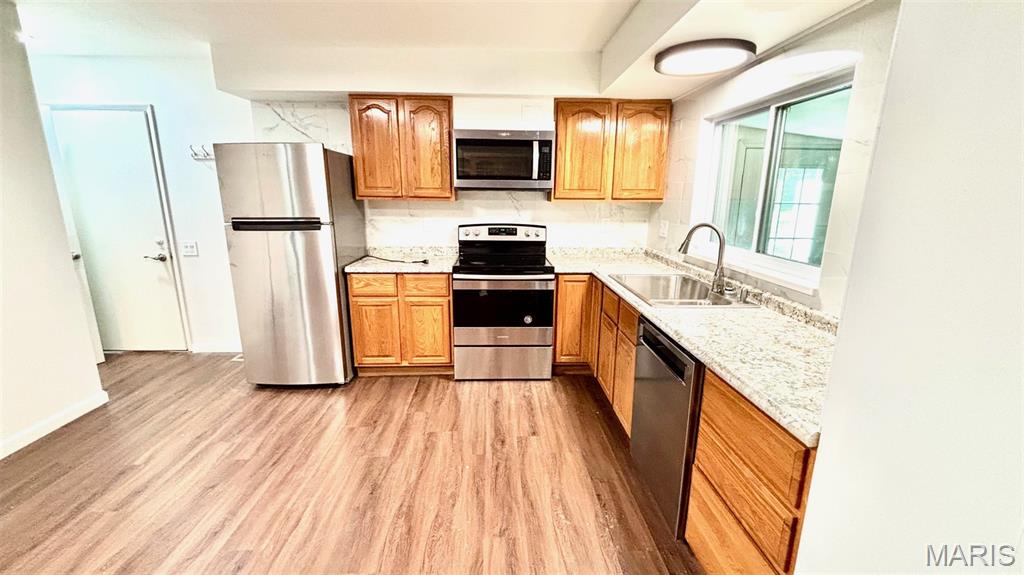 12678 Glenpeak Drive Property Photo 3