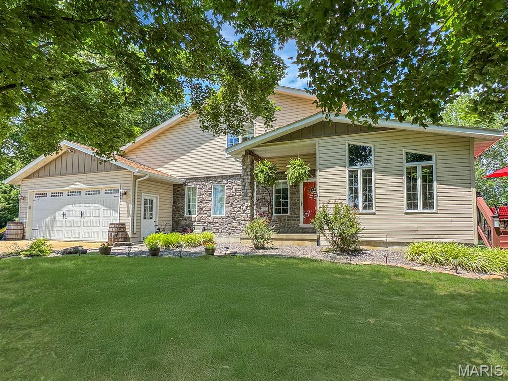 360 David Drive Property Photo 1