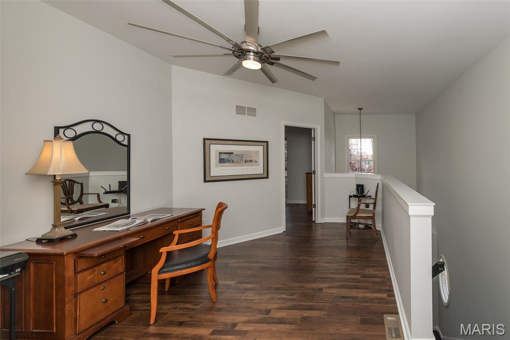 2514 S Larksong Drive Property Photo 20