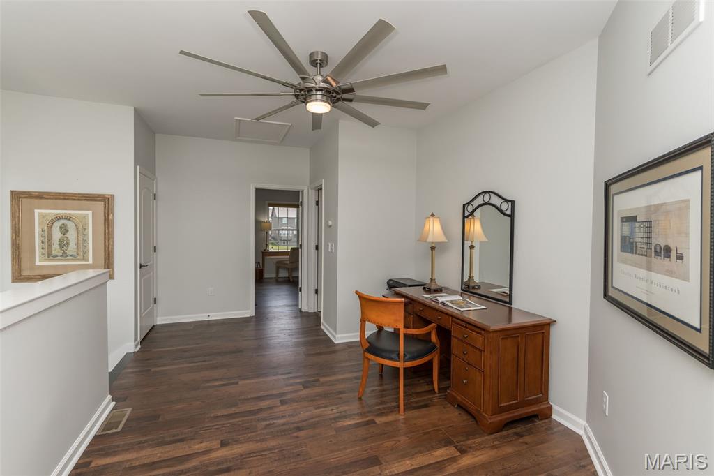 2514 S Larksong Drive Property Photo 21