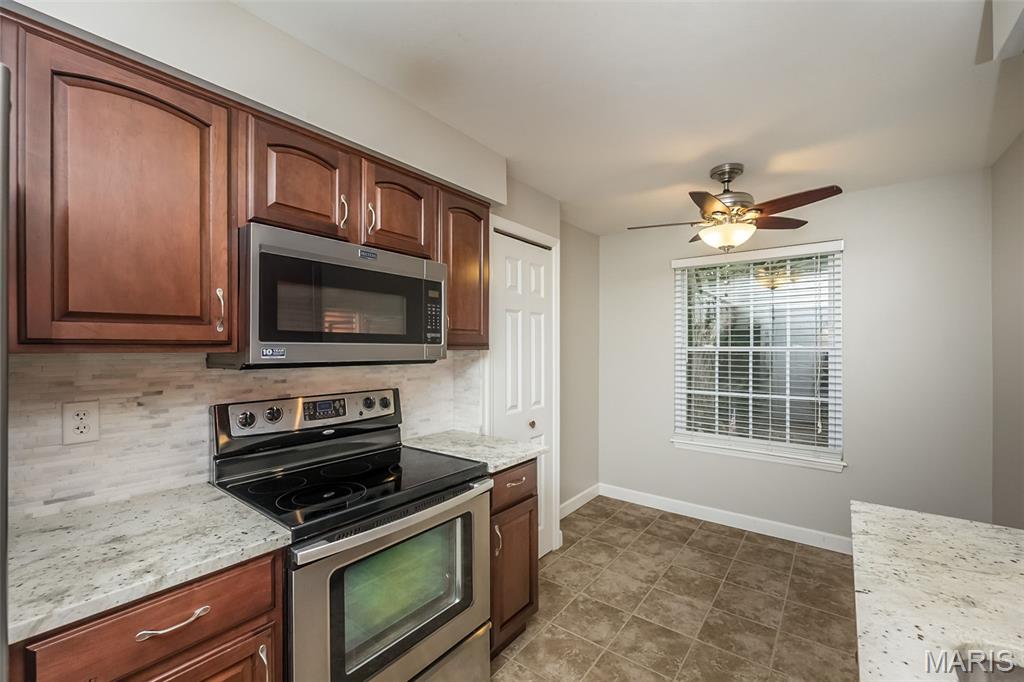 2323 Manor Grove Drive 4 Property Photo 13