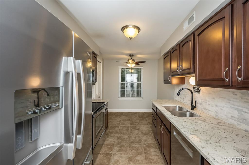 2323 Manor Grove Drive 4 Property Photo 14