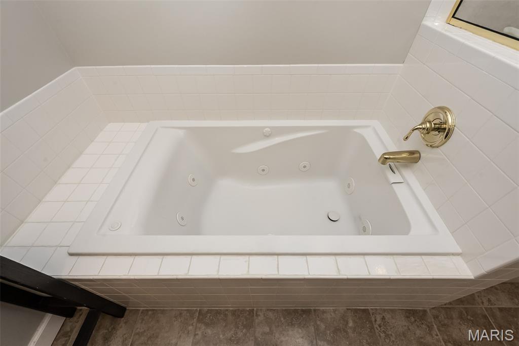 2323 Manor Grove Drive 4 Property Photo 24