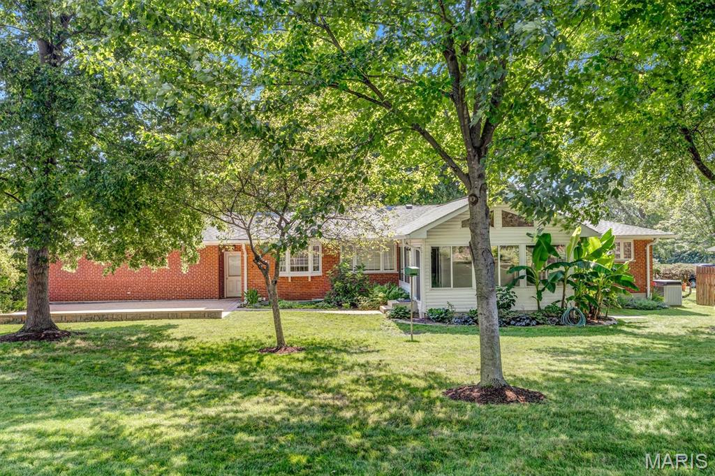 9825 Barrington Drive Property Photo 10